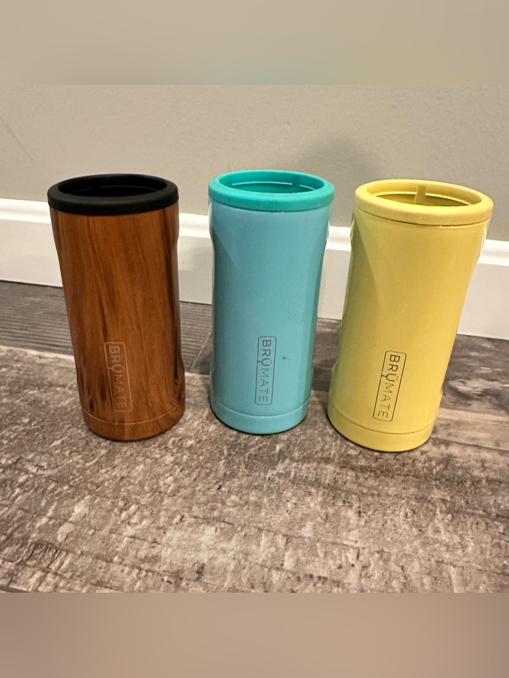 Lot of 3 BrüMate Hopsulator Slims: Woodgrain, Aqua, & Yellow; Can Coolers